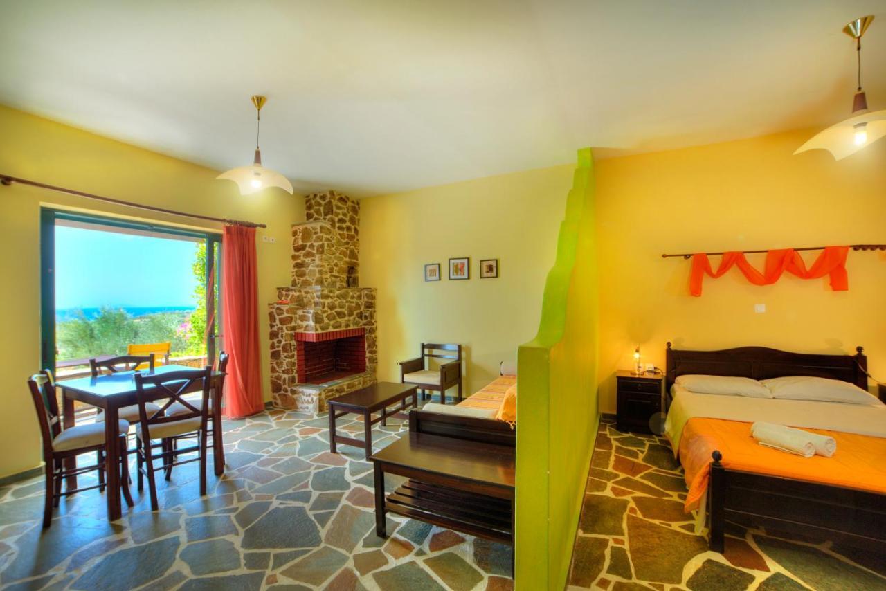 Appartement Ktima Nikola à Marmari  Extérieur photo