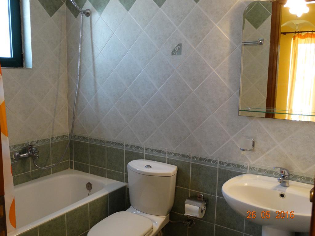 Appartement Ktima Nikola à Marmari  Extérieur photo