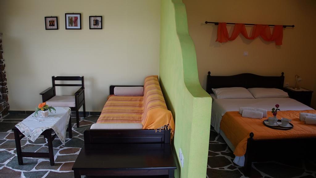 Appartement Ktima Nikola à Marmari  Chambre photo